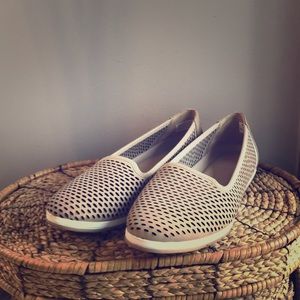 Stylish and comfortable flats!
